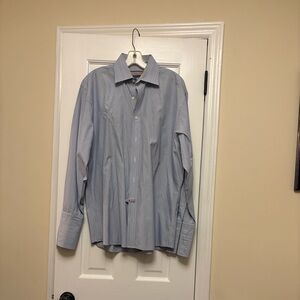 Vineyard Vines Men's Light Blue Pinstripe Dress Shirt